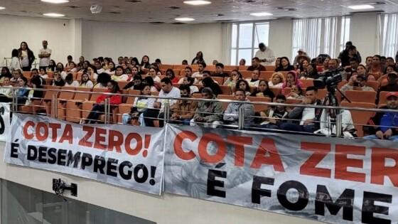 Comunitários e pescadores protestam na Assembleia Legislativa de Mato Grosso contra a interrupção da pesca