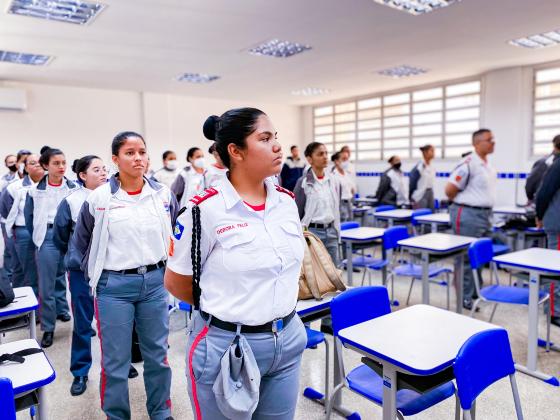 escola militar