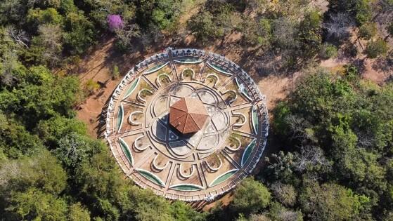 A Mandala dos Anjos fica em Chapada dos Guimarães, a 65 km de Cuiabá