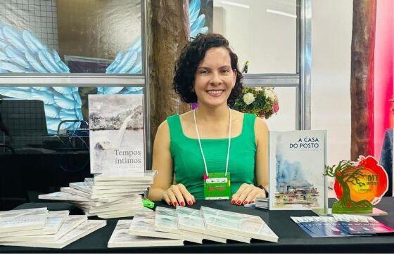 Escritora Larissa Campos