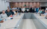 Prefeito de Barra do Garças e vereadores buscam apoio do deputado Max Russi para programa de microrevestimento de ruas